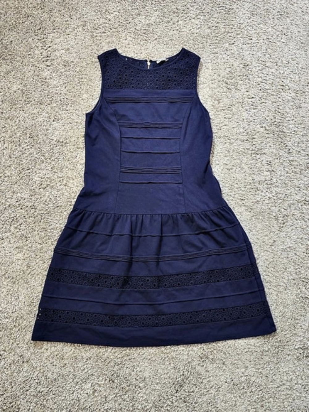 Eliza J Blue Eyelet Sleeveless Classic Chic A-Line Knee Dress Lined Round Neck 4